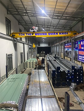 hình giới thiệu kho hàng thép vương quân khôi